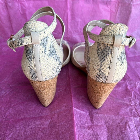 Cole Haan Grand 360 Snakeskin Wedges 5 1/2 - Picture 2 of 10